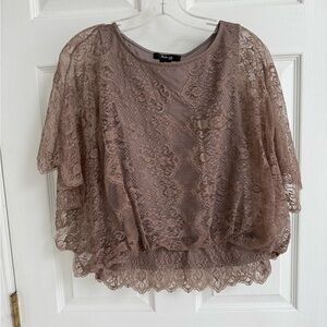 Elegant Lace Women’s Top in Tan